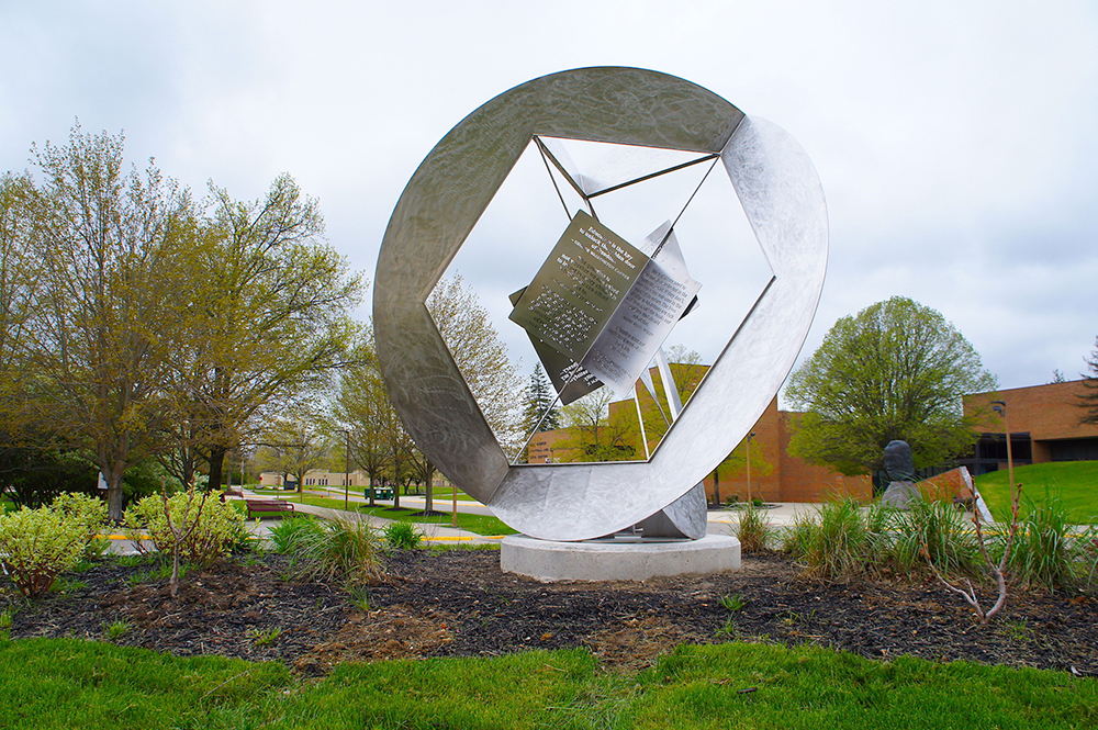 Jon Barlow Hudson : Sculpture, Public Art, Landscaping